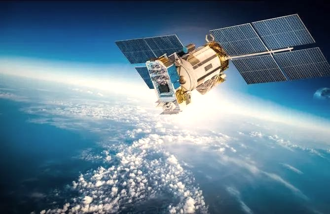 Украинский спутник "Січ-2-30", разработанный в Днепре, сгорел в атмосфере после трех лет на орбите - фото
