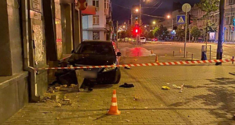 Голосеевский суд Киева приговорил сына Андрея Молочного к 7,5 годам за смертельное ДТП