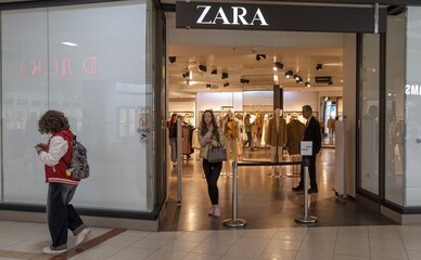 Zara окончательно закрыла магазины в Днепре и ушла из больших ТРЦ