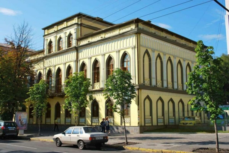 У Дніпрі запустили екскурсійний проєкт із восьми пішохідних маршрутів