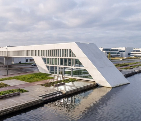 Студенты-архитекторы предложили новое видение промышленной зоны у Набережной Заводской в Днепре