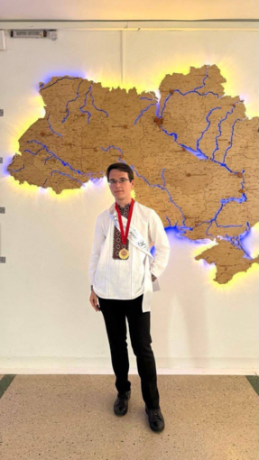 Во Львове выпускник лицея сдал НМТ на максимальные 800 баллов