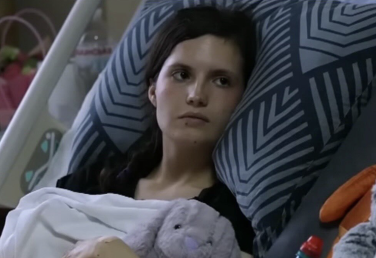 Киянка, яка вижила після падіння з дев’ятого поверху під час атаки, заявила, що пробачає росіян