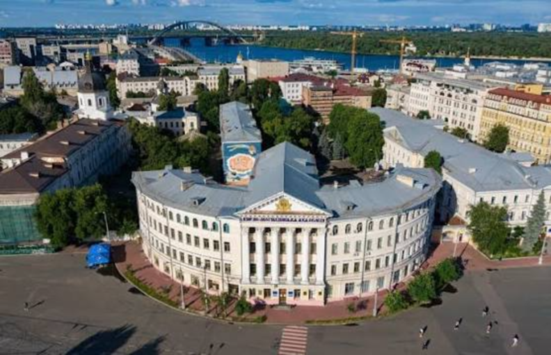 Киево-Могилянская академия опровергла слухи о строительстве новых корпусов на Подоле