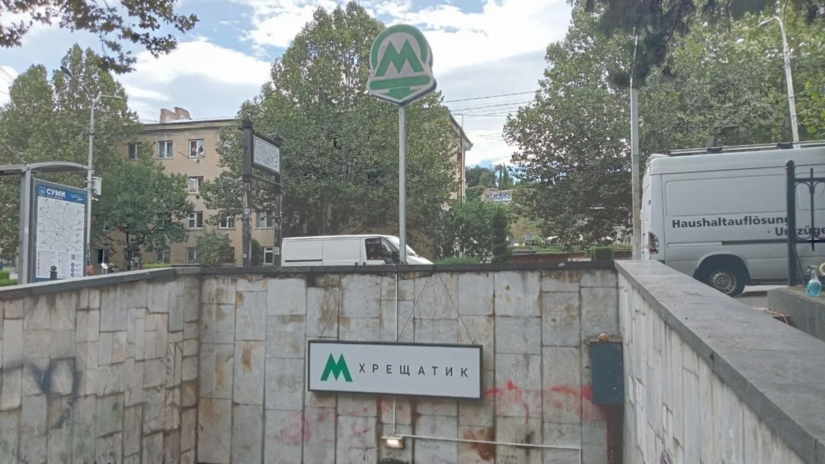 У Тбілісі для зйомок фільму про Україну оформили станцію метро під «Хрещатик»