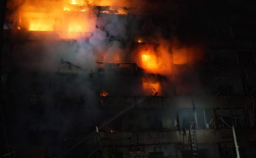 У Києві через обстріл ввели аварійні відключення світла в п'яти районах
