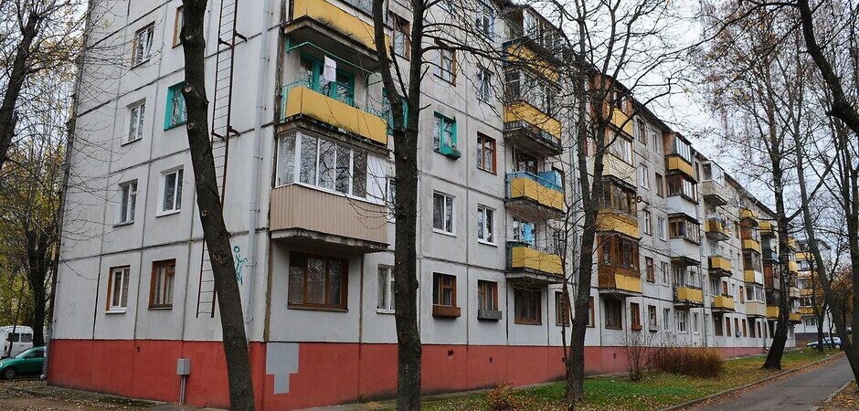 Серия 1-438А