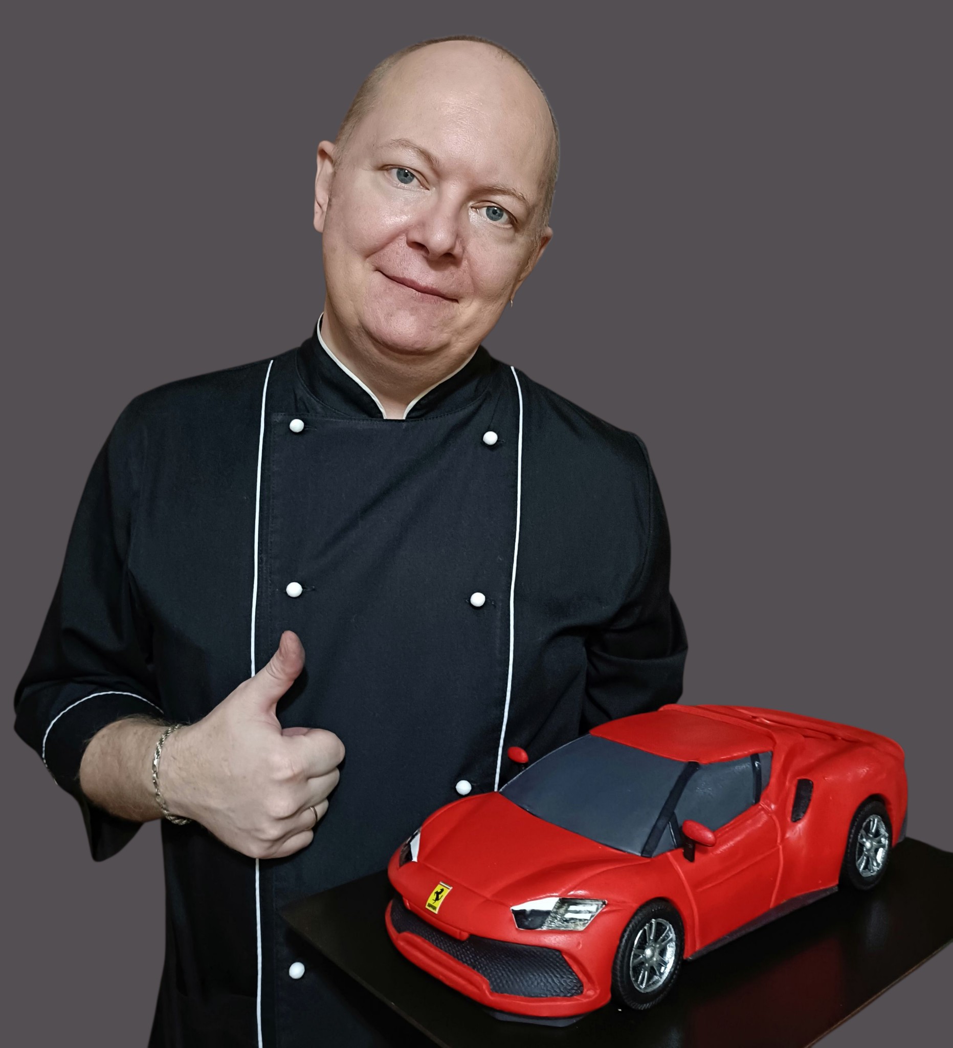 В Днепре кондитер сделал торт в виде Ferrari - фото