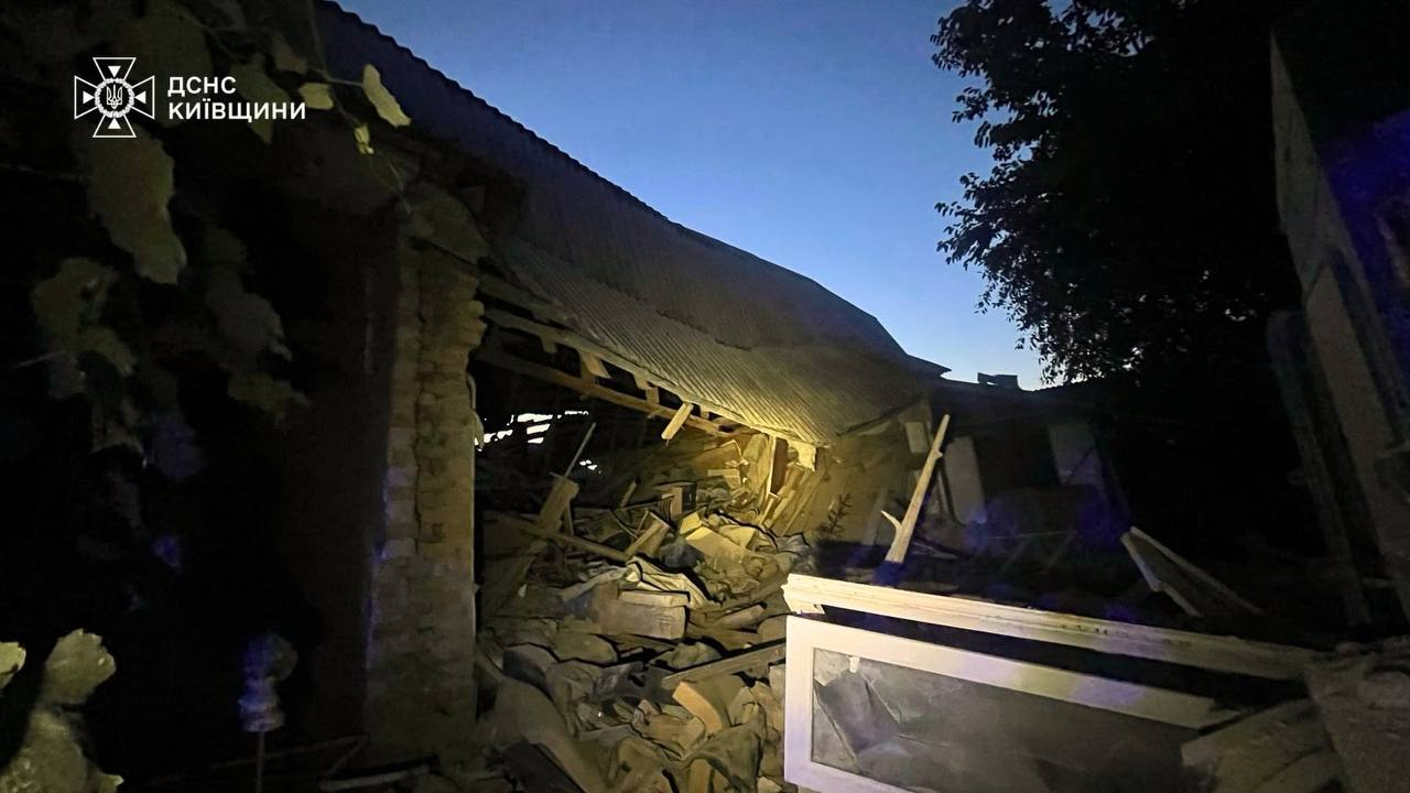 Россия ночью атаковала Украину 358 ракетами и дронами &mdash; погибли по меньшей мере восемь человек фото