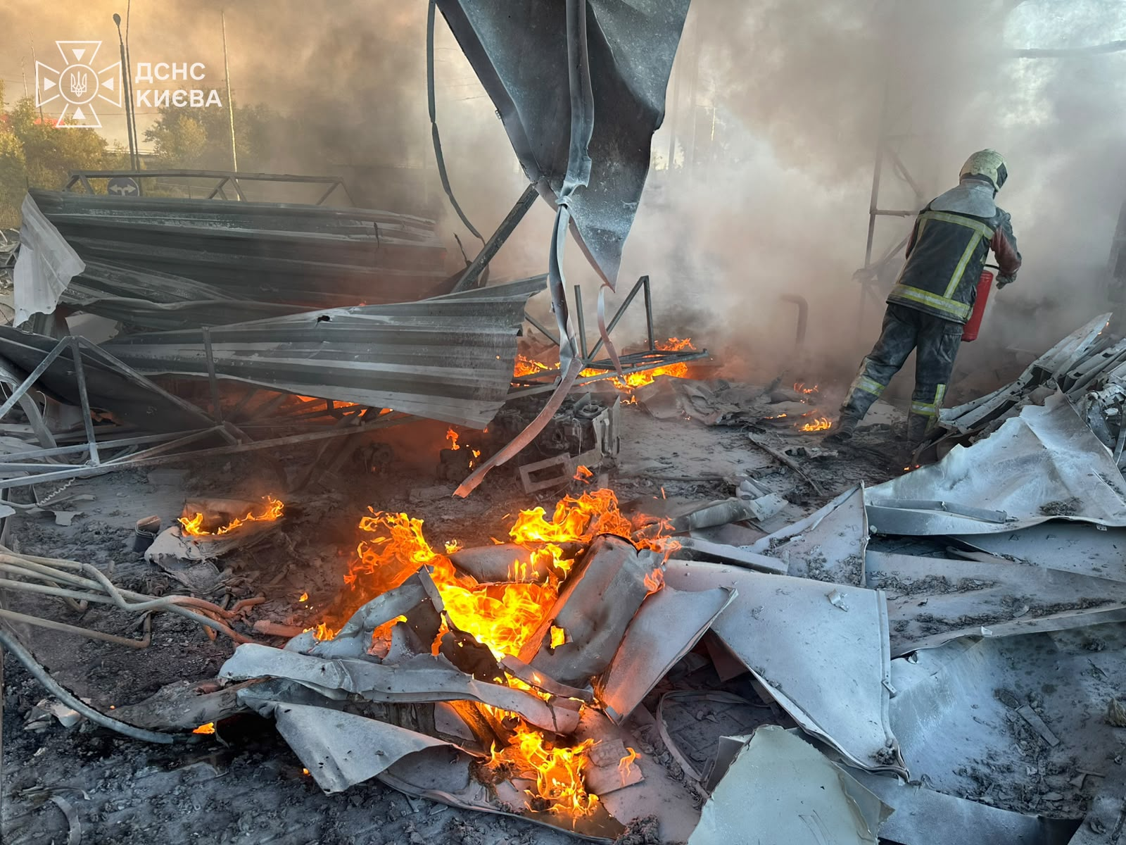 Россия ночью запустила по Украине 161 дрон &mdash; ПВО сбила 122 цели - фото
