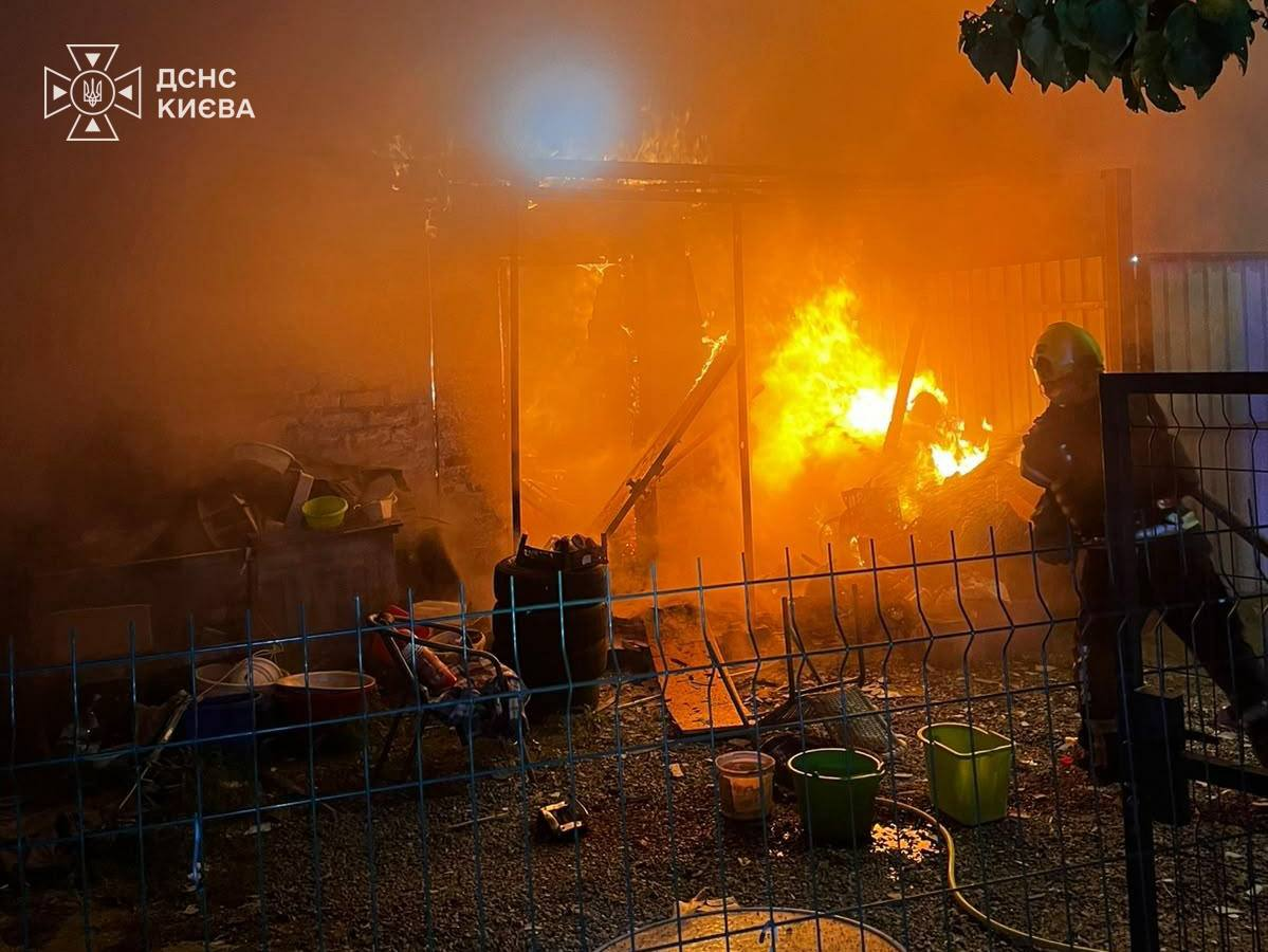 Россия ночью атаковала Украину 149 дронами &mdash; ПВО сбила 114 БпЛА - фото