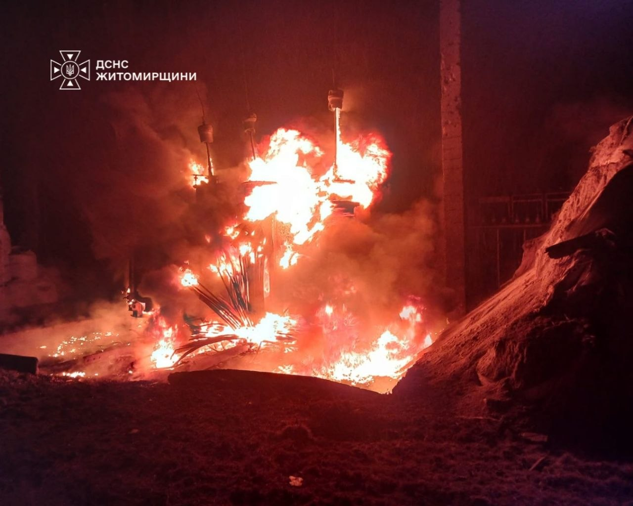 Россия ночью атаковала Украину 269 дронами и ракетами &mdash; в Киеве погиб человек фото