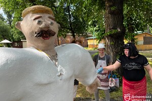 У Дніпрі юні художники розмалювали казкові фігури в парку Глоби фото 7